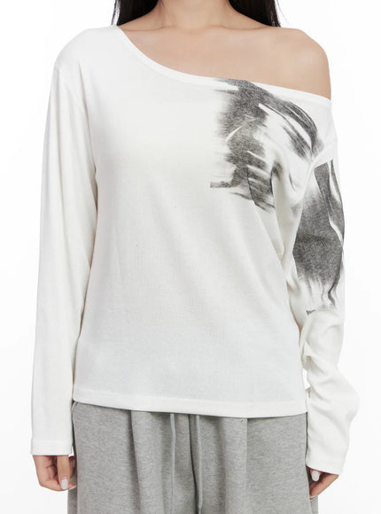 off-shoulder-long-sleeve-graphic-top-cn528