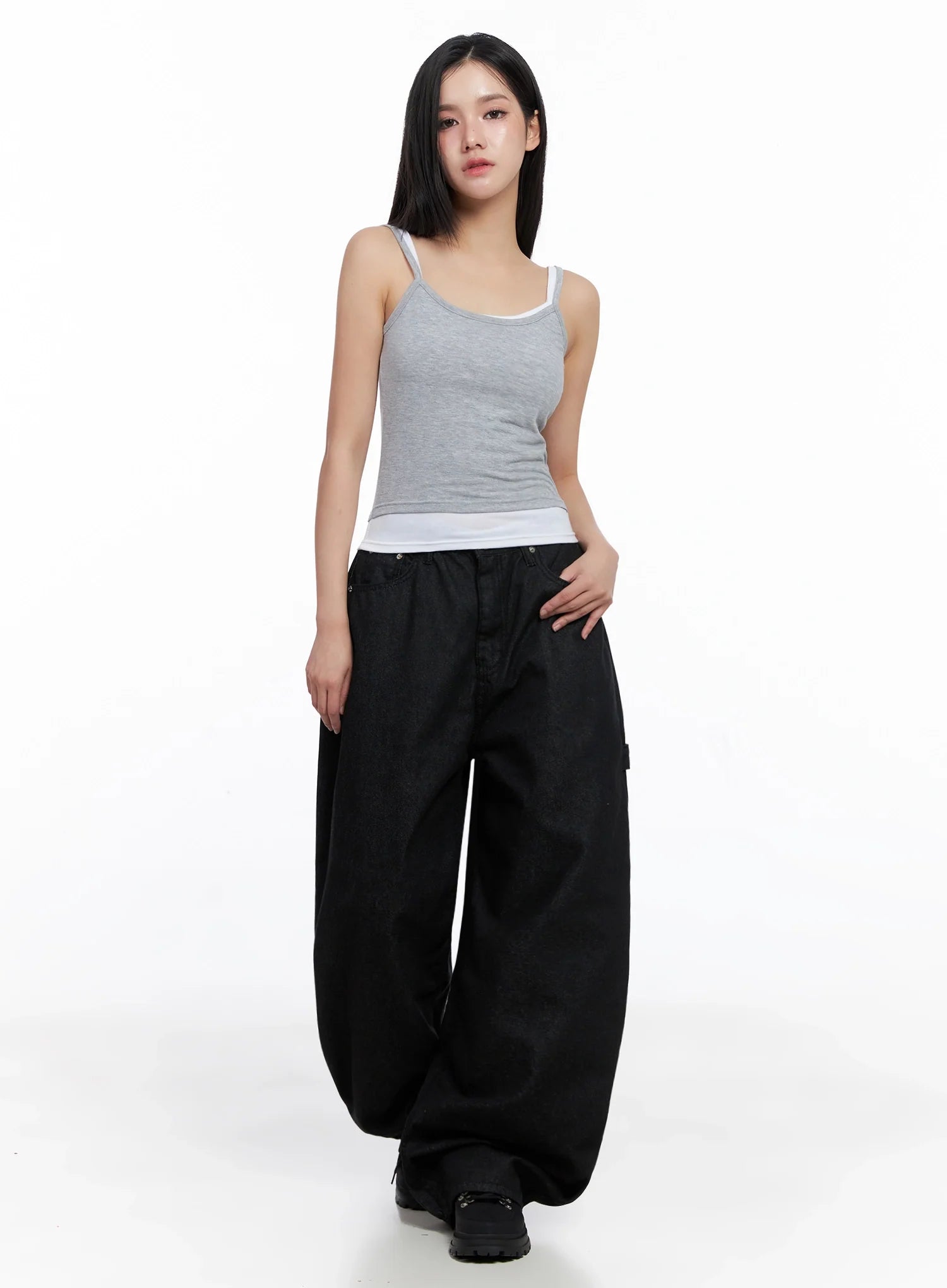 Lea Cross-Patch Baggy Jeans IS525