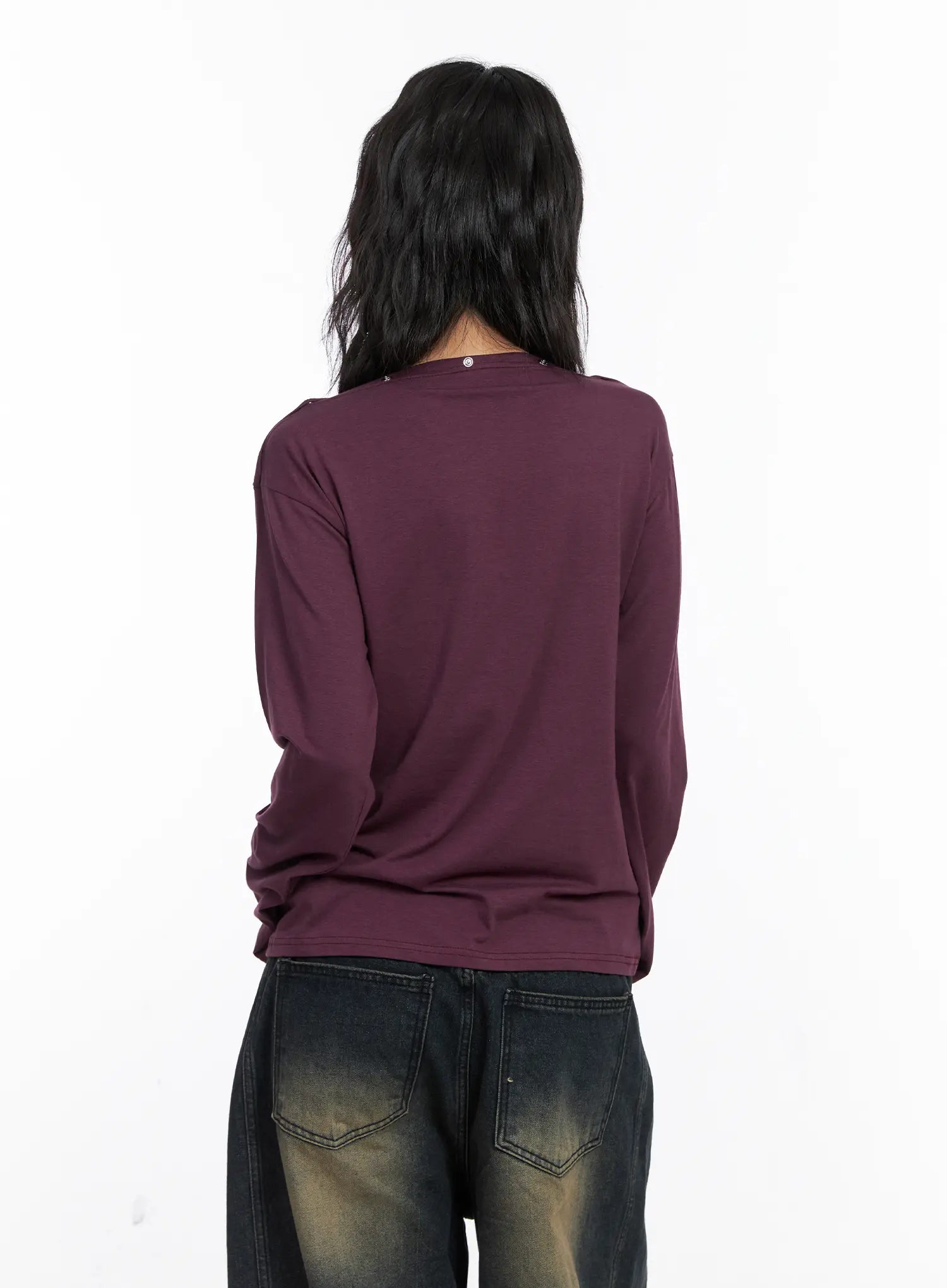 eyelet-graphic-off-shoulder-top-co507