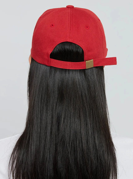 street-style-lettered-cap-in507