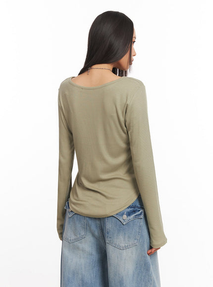 ribbed-relaxed-long-sleeve-top-ia504