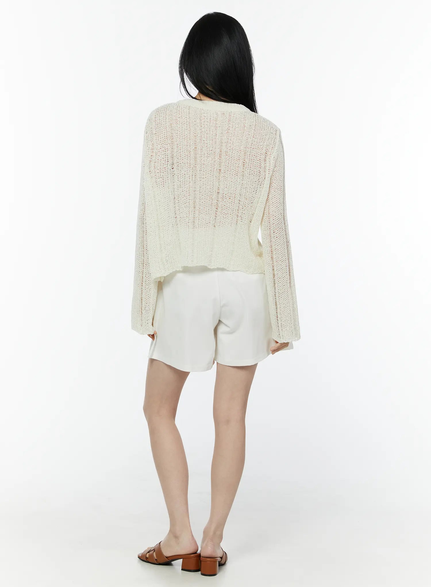 pleated-white-cotton-shorts-iu505