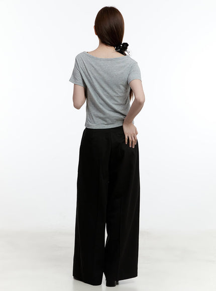 pintuck-wide-fit-slacks-cm521