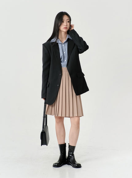 Basic Two Button Blazer with Pocket OS06