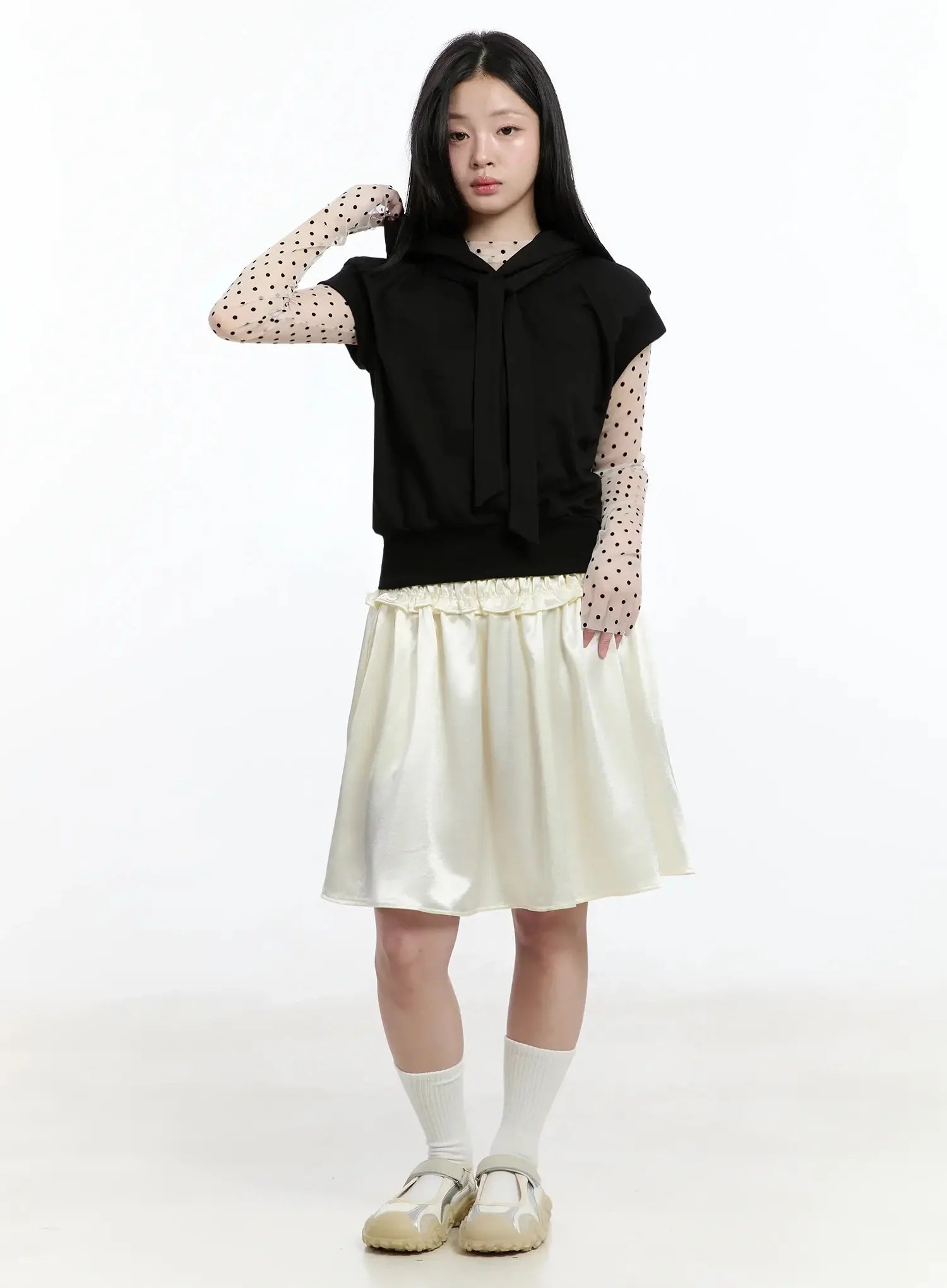 ribbon-detail-short-sleeve-hoodie-im519