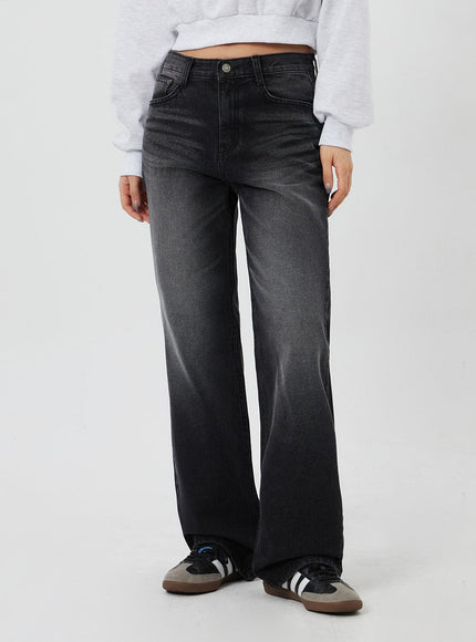 Mid-Rise Bootcut Jeans CF327