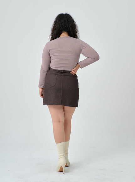 Plus Sexy V-Neck Crop Metal Ring T-Shirt IN04