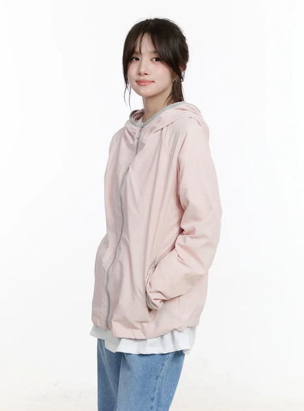 lightweight-hooded-windbreaker-cm505