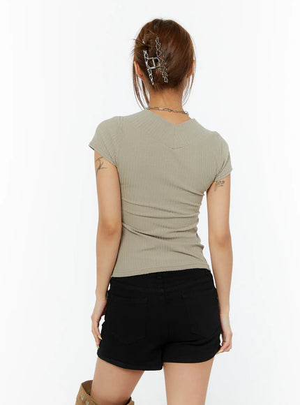 v-neck-eyelet-ribbed-tee-cy521