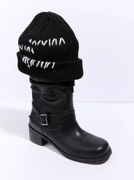 mens-black-hand-stitched-beanie-il511