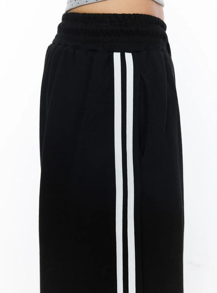 striped-wide-leg-sweatpants-ca527