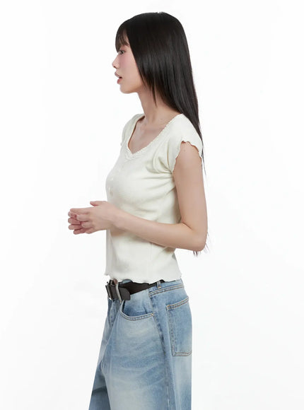 lace-trimmed-button-short-sleeve-il531