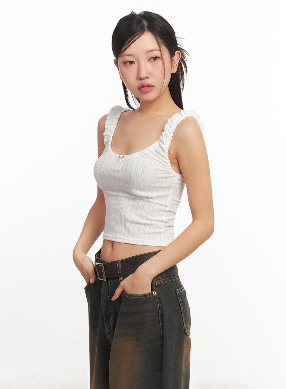 frill-shirring-crop-tank-top-ia524
