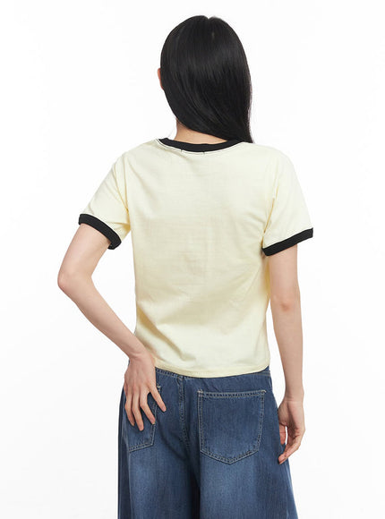 contrast-graphic-crop-top-iy529