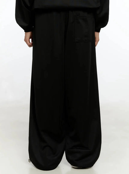 mens-sports-graphic-wide-pants-in525