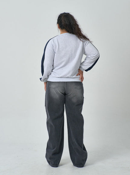 Plus Two Color V-Neck Sweatshirt IF317