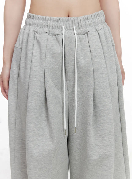 relaxed-fit-pintuck-sweatpants-co521