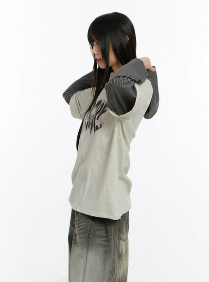 layered-hooded-graphic-long-sleeve-top-cf509