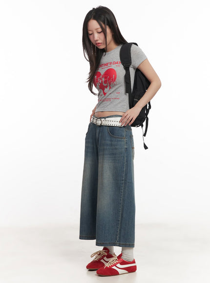 slim-fit-graphic-top-ca525