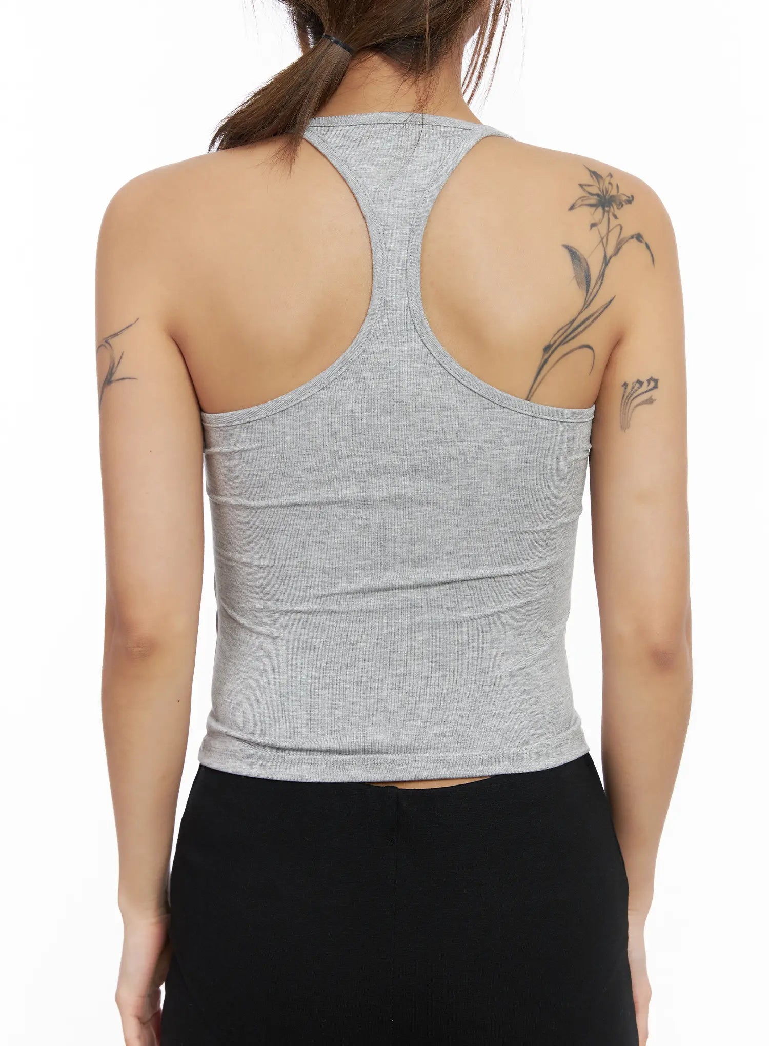 buttoned-crop-sleeveless-top-cm525