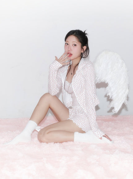 slim-fit-hooded-graphic-zip-up-ca525