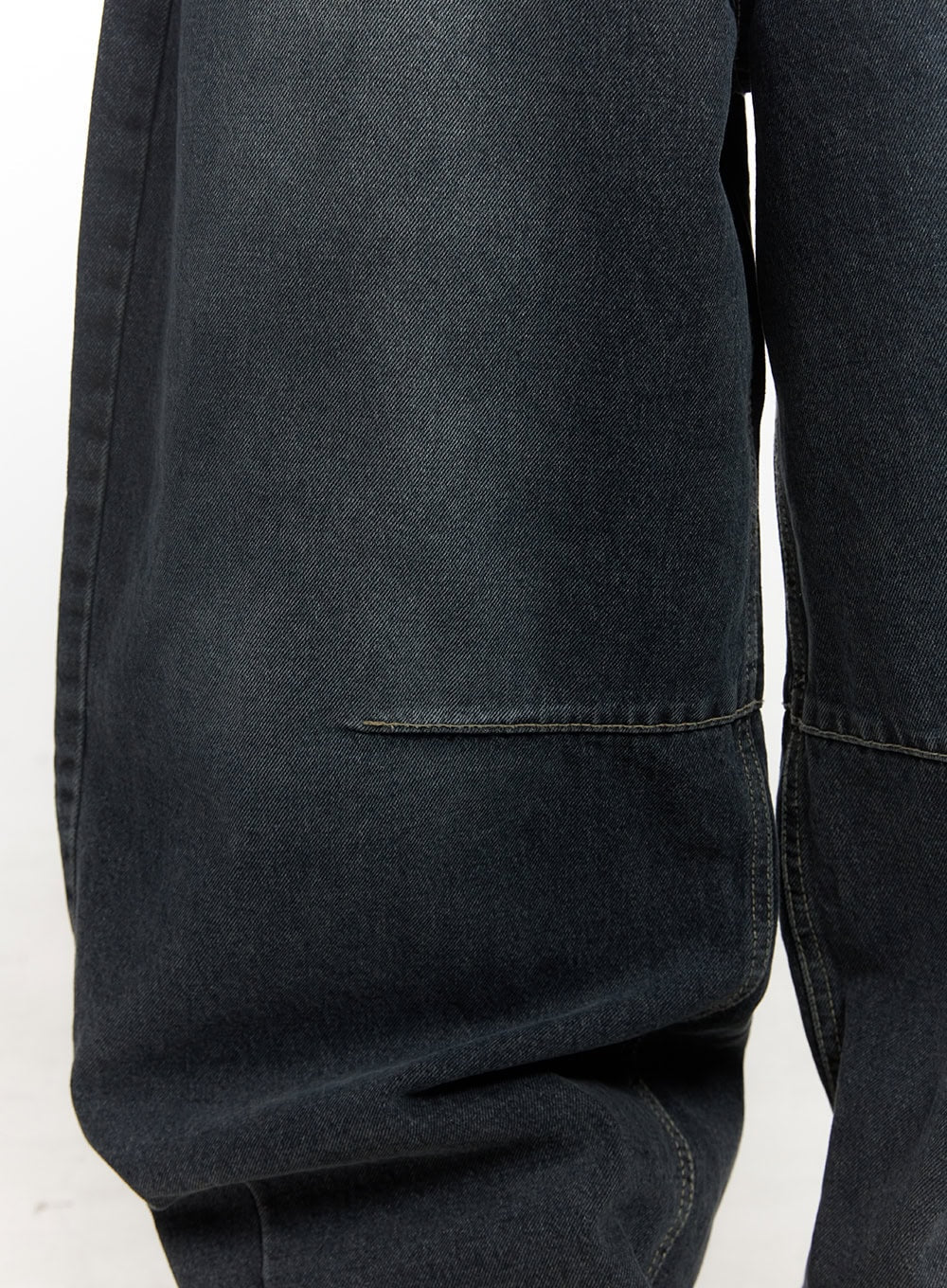 giselle-stitched-balloon-fit-jeans-cf526