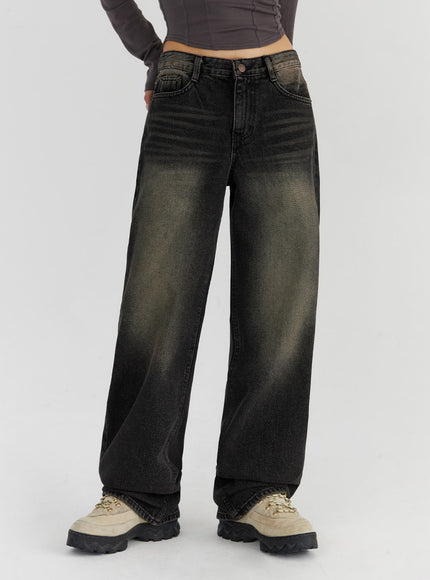 washed-straight-leg-jeans-cs326
