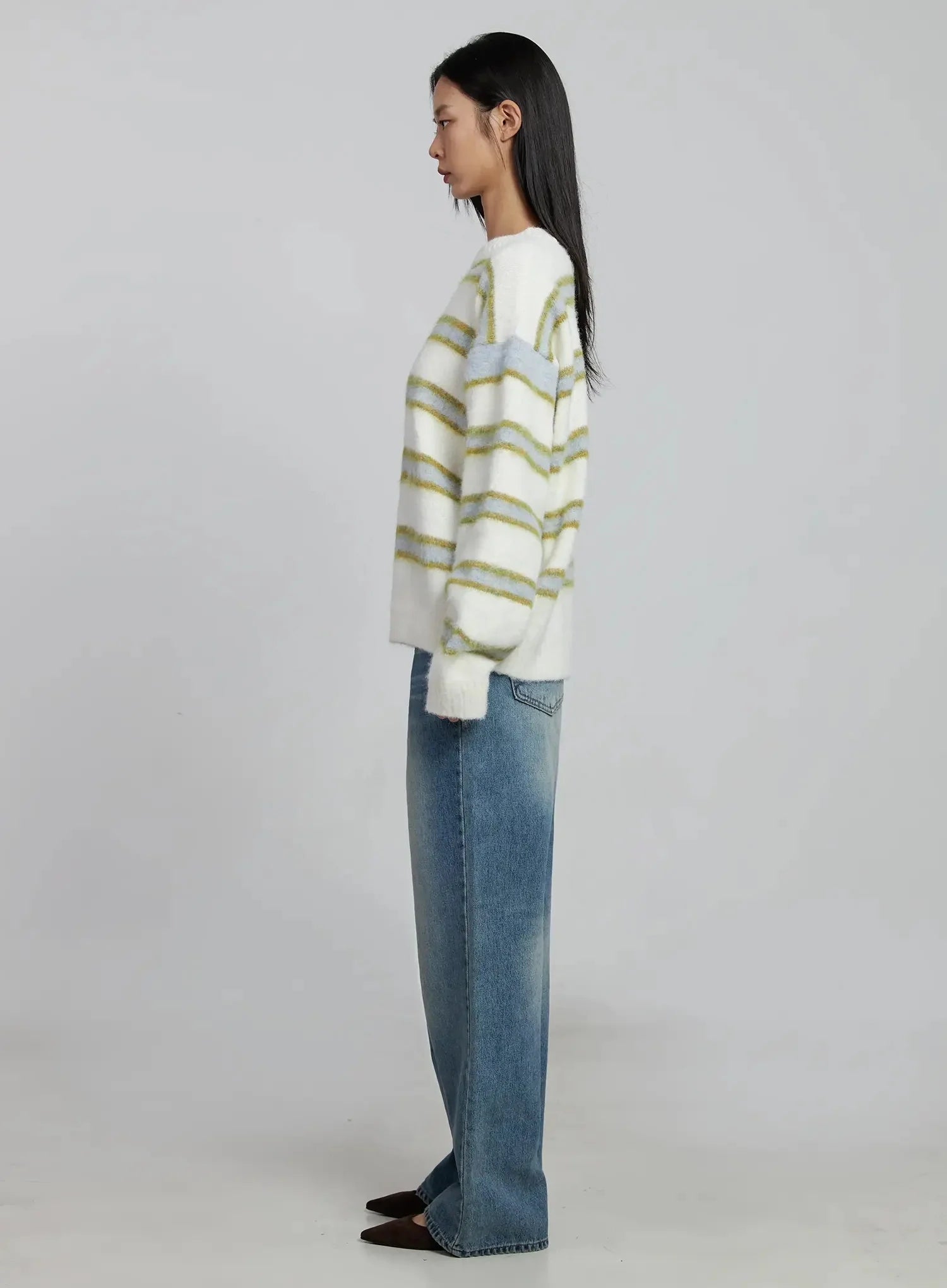 cozy-stripe-pattern-sweater-im520