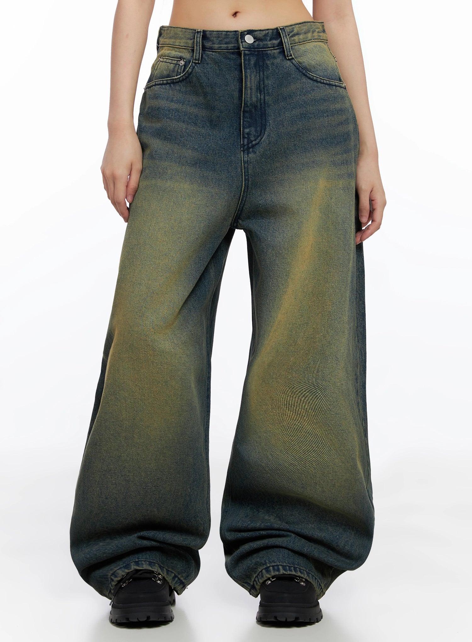 elora-washed-baggy-jeans-is525