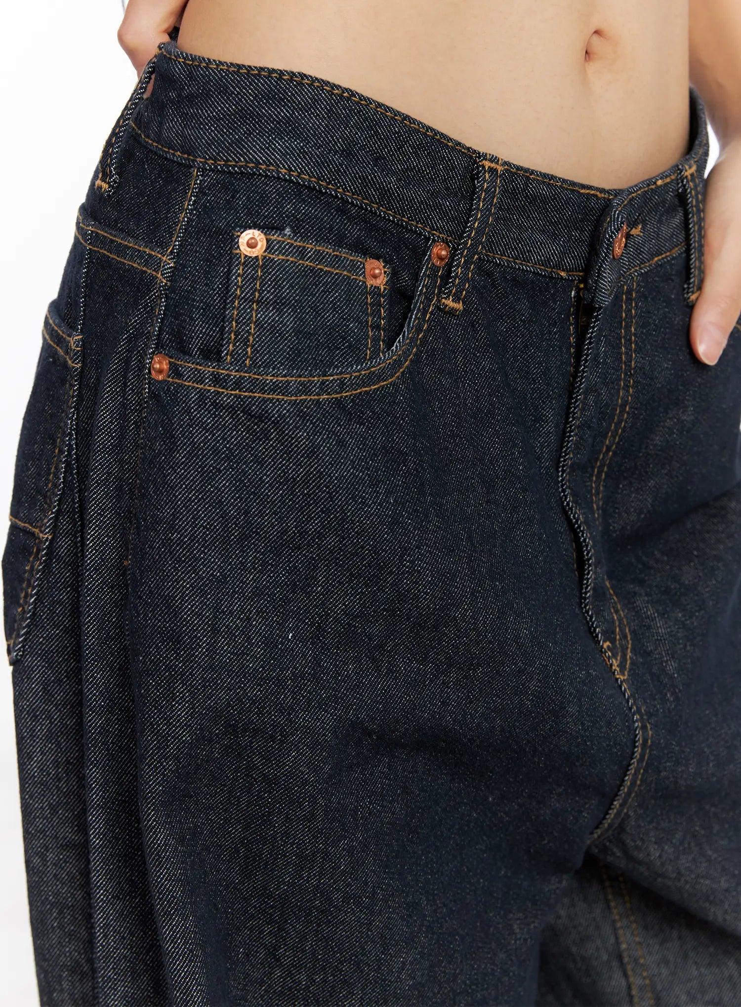 oakley-cuffed-wide-leg-jeans-cs511