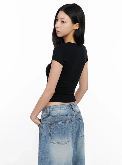 basic-ribbed-cropped-tee-ig508