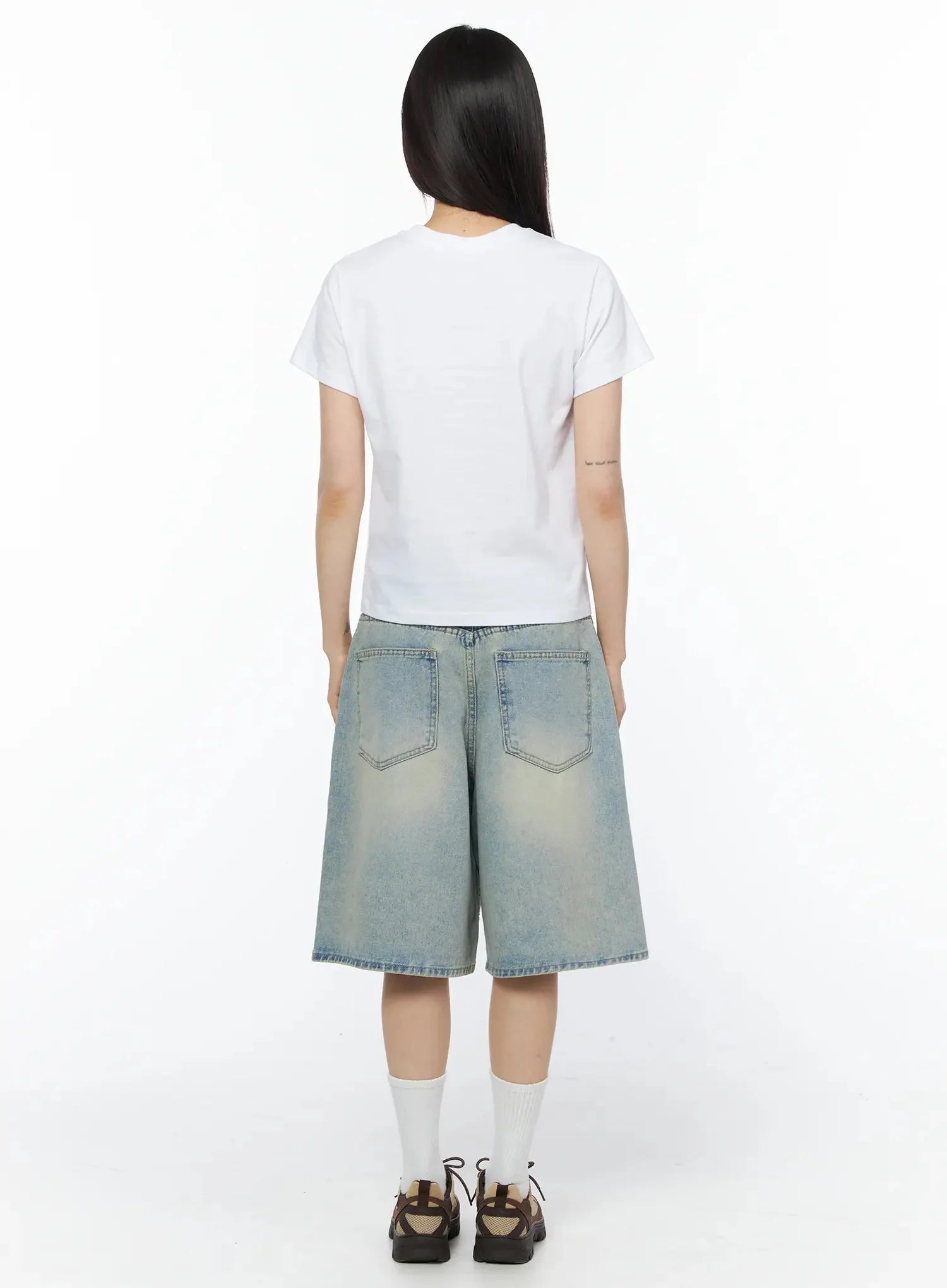 ali-casual-washed-bermuda-shorts-iy525