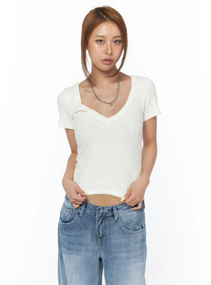 ribbed-deep-v-neck-tee-cu501 / White