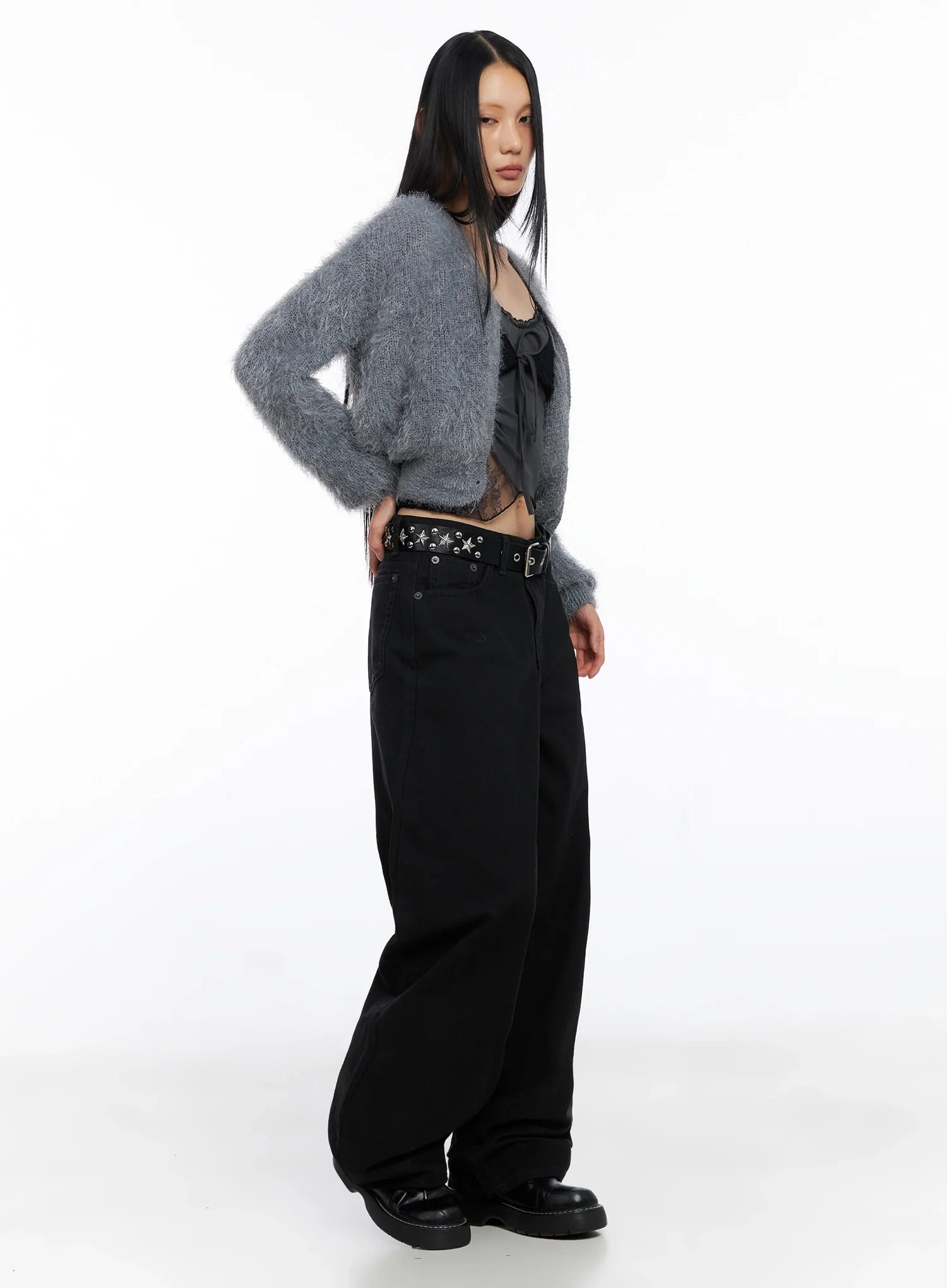 soft-knit-buttoned-cardigan-co517