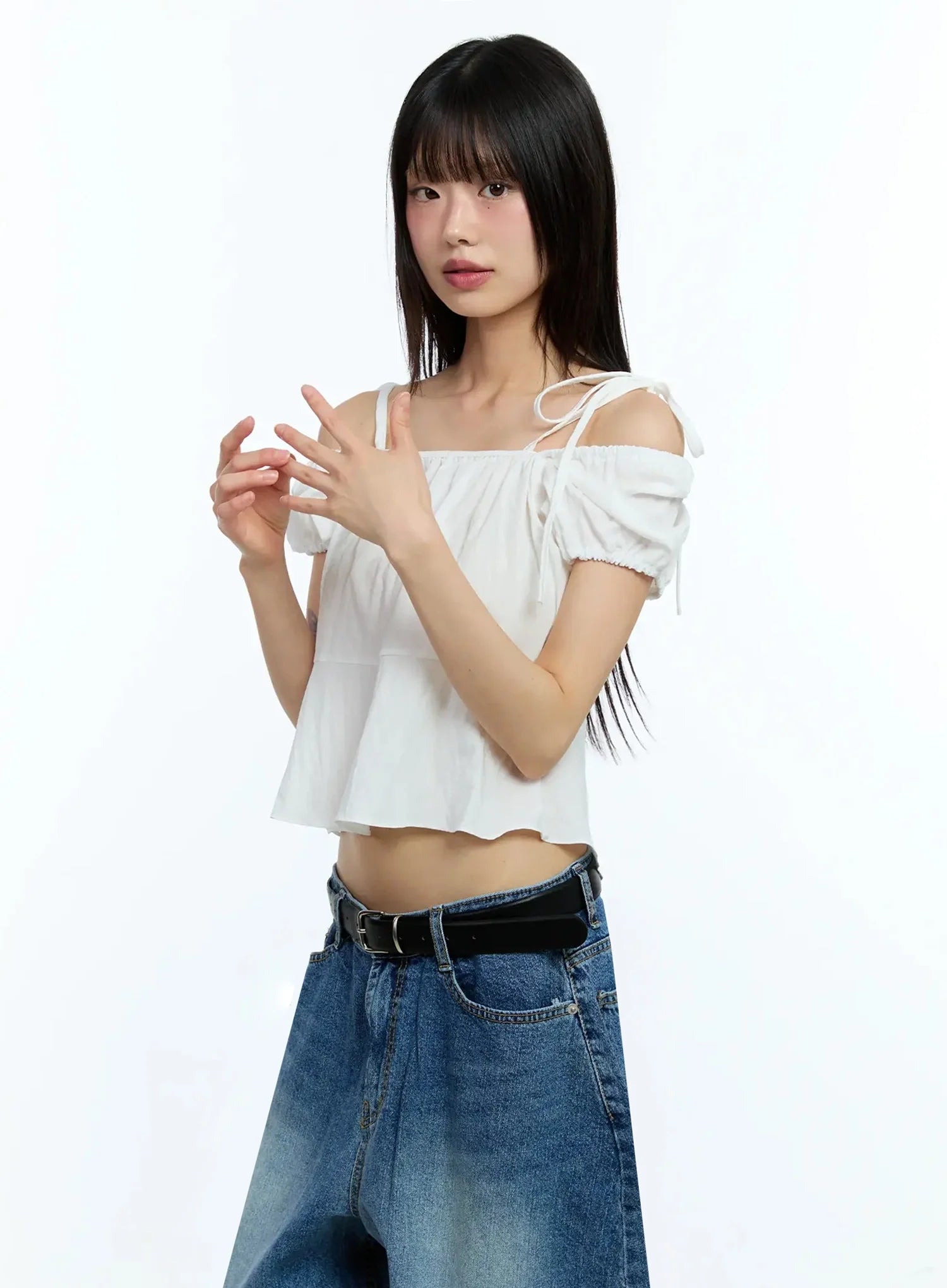 strappy-off-shoulder-cropped-blouse-iu523