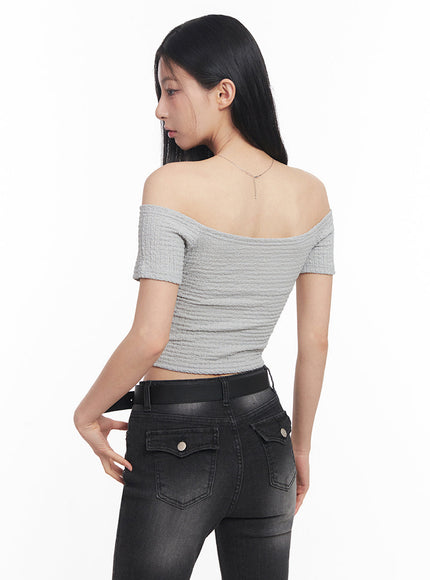 off-shoulder-boat-neck-crop-top-iy516
