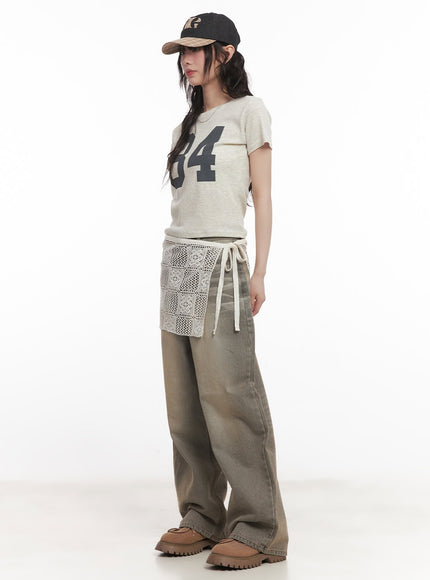 "84" Graphic Crop Tee  CM520