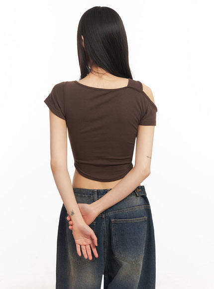 asymmetric-cut-out-crop-top-iy502