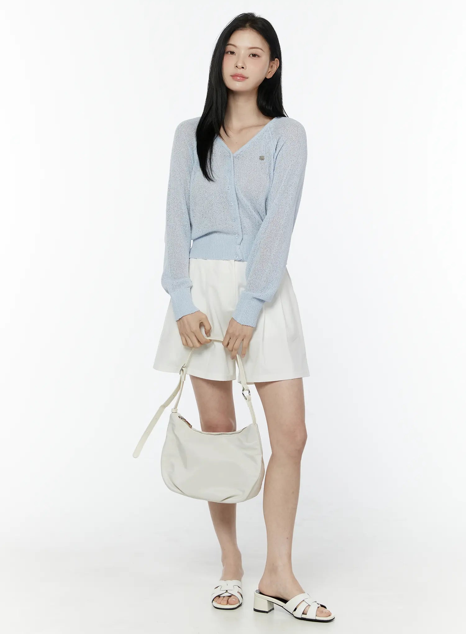 pleated-white-cotton-shorts-iu505