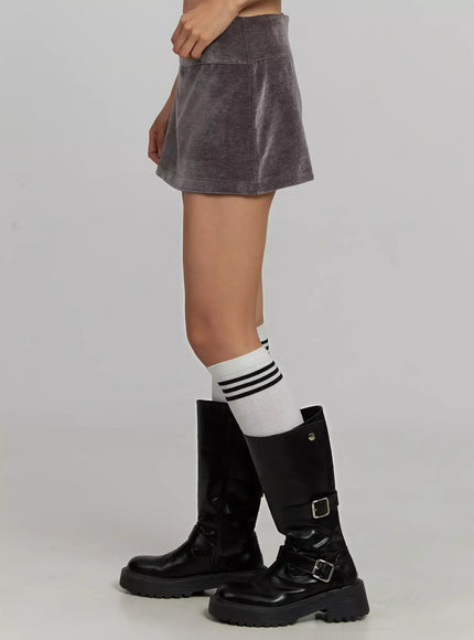 Velvet Low-Rise Mini Skirt IJ502