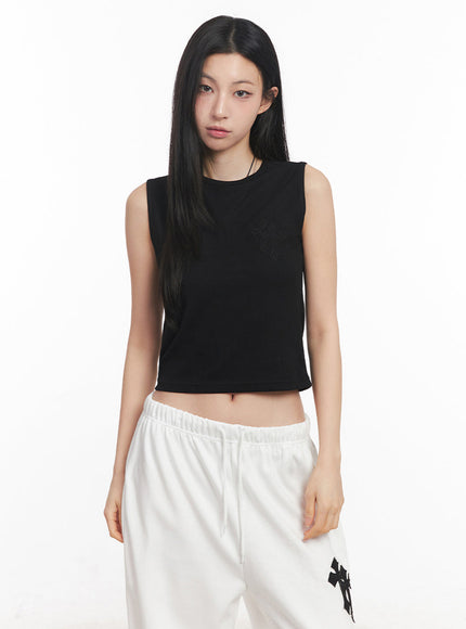 patched-chic-sleeveless-top-iy516