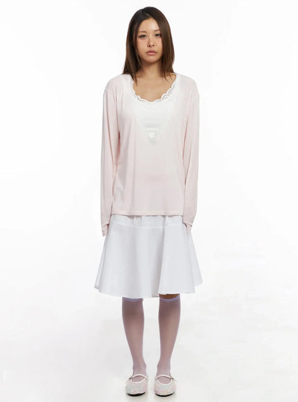lace-trim-v-neck-relaxed-top-iy504