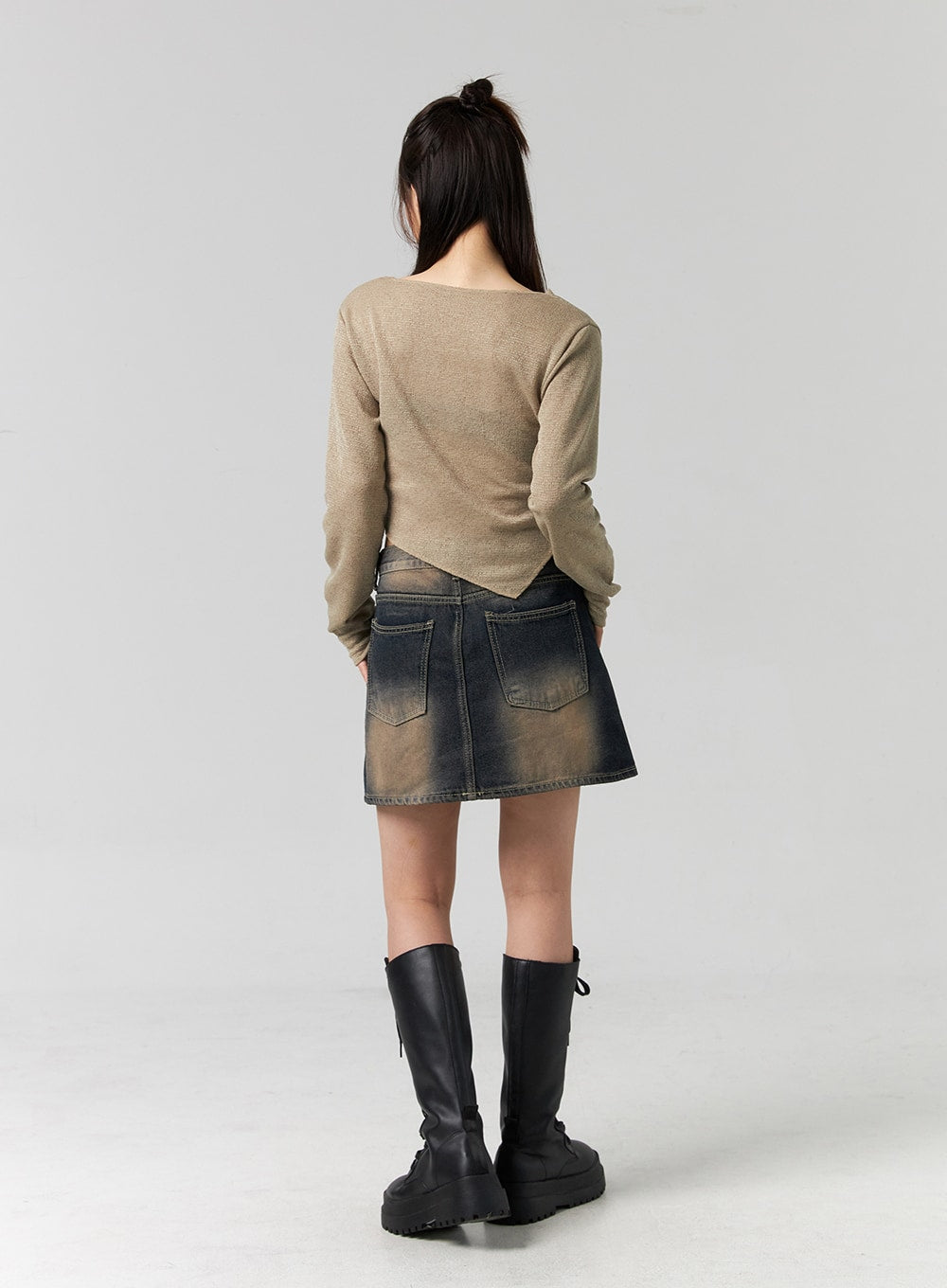 washed-denim-mini-skirt-cg330