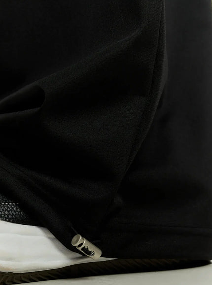 mens-sports-graphic-wide-pants-in525