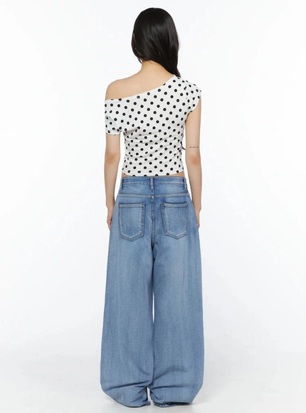 polka-dot-off-shoulder-crop-top-iy525