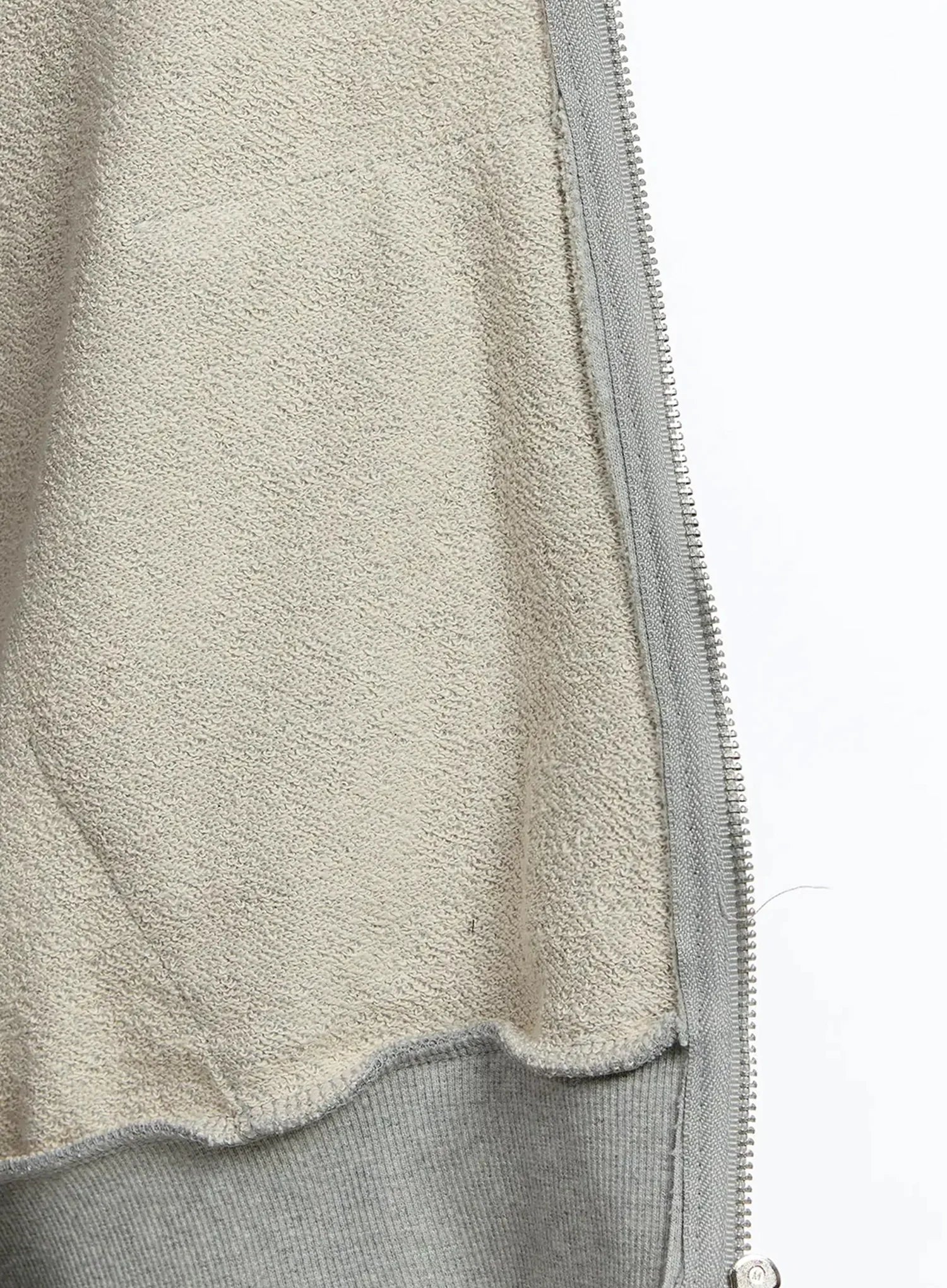 graphic-print-zip-up-hoodie-im509