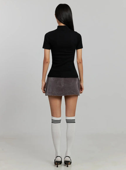 mock-neck-short-sleeve-top-ij502