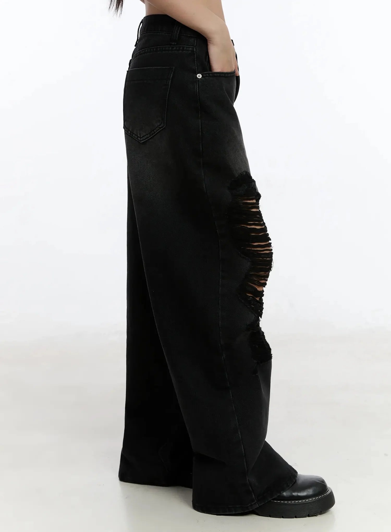 keyla-distressed-baggy-jeans-im513