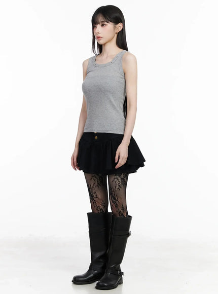 eyelet-detail-sleeveless-top-iy511