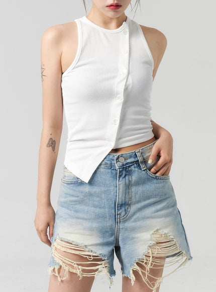 light-ripped-denim-shorts-cl318